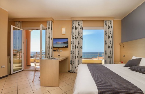 Castelsardo Historic Centre Hotel | Janus Hotel