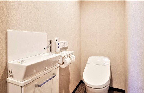 Naha Hotel | JapaneseWestern style room with 2 beds Opening a / Naha Okinawa