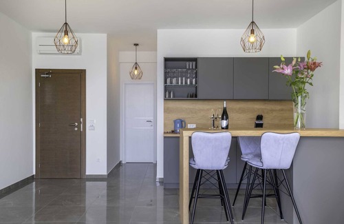 Saplunara Apartamento | Jasmin Lush TOP FLOOR - one bedroom apartment