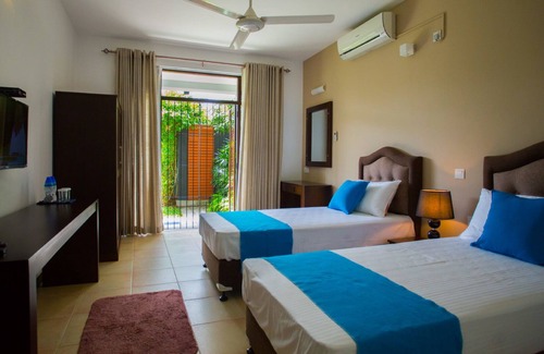 Battaramulla Casa | Jasmine Breeze - 4 Bedroom Villa
