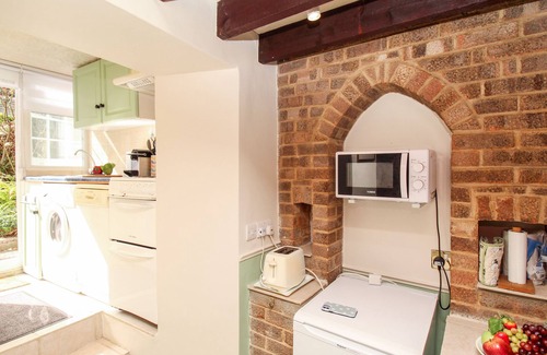 Swanage Cabaña | Jasmine Cottage