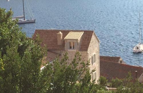 Vis Apartamento | JASMINE DELUXE APARTMENT with super-king bed, large sun terrace and spectacular views