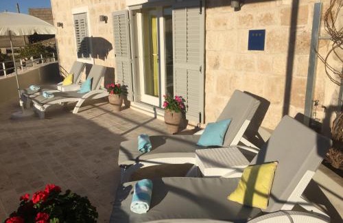 Vis Apartamento | JASMINE DELUXE APARTMENT with super-king bed, large sun terrace and spectacular views