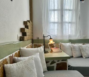 Kini Cama Y Desayuno | Jasmine of Cyclades