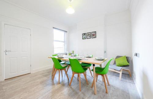 Nottingham Casa | Jasmine Villa B - Ideal for QMC & Uni - Free parking