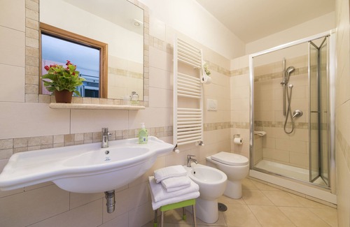 San Lazzaro Cabina | Jazmín con baño privado: turismo por la ciudad y senderismo en la costa de Amalfi