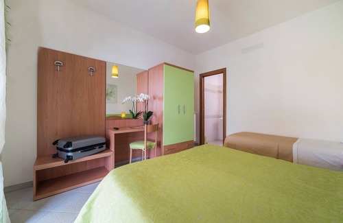 San Lazzaro Cabina | Jazmín con baño privado: turismo por la ciudad y senderismo en la costa de Amalfi