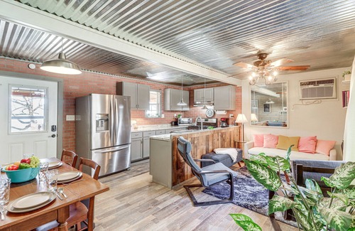 Jasper Cabina | Jasper Cabin w/ Fire Pit, Grill & Mountain Views!