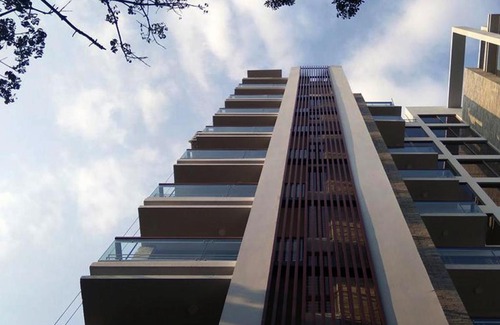 Gulshan Hotel | Jatra Flagship Dhaka Lake View