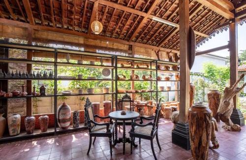 Lombok Casa | JavaLO Lite