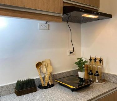 Sasa Apartamento | Jay's Condo @ Arrezo