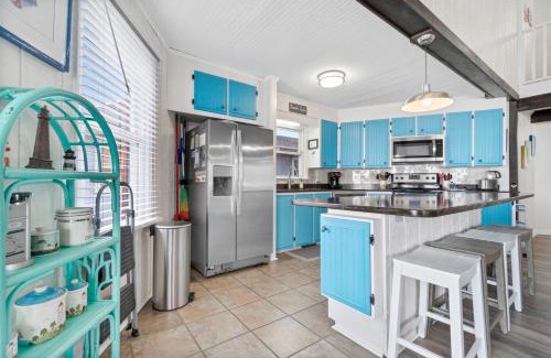 Oak Island Casa | Jay`s Nest Brunswick Vacation Rentals Ocean front home