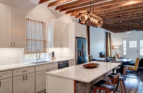 Saint Thomas Development Apartamento | Jazzed on Jackson