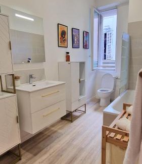 Les Baumettes Apartamento | Jazzy et Spacieux Appartement Prom des Anglais