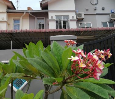 Bukit Indah Casa | JB Homestay Bukit Indah WiFi CIQ Mall Legoland Free Parking