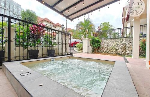 Central District Casa | JB Town Villa by RR JBcity