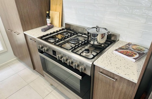 Bardia Casa | JC House - 4 Br, AC & Wi-Fi Close Coles & Train