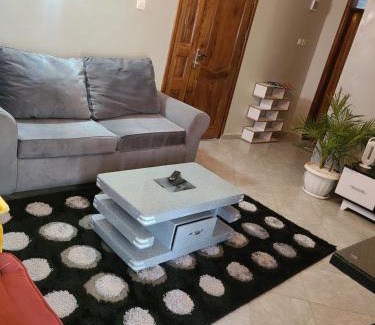 Kampala Apartamento | JD-A serene & comfort 1 bed apartment with WIFI&NETFLIX