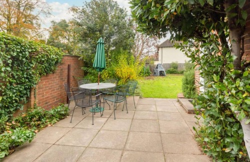 Coombe Vale Casa | Jeanettes by Interhome