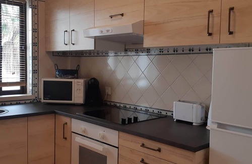Areias de Sao Joao Hotel | Jeannies Oura Estrela Apartamentos
