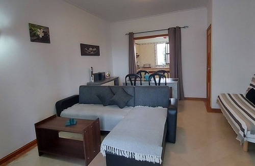 Areias de Sao Joao Hotel | Jeannies Oura Estrela Apartamentos