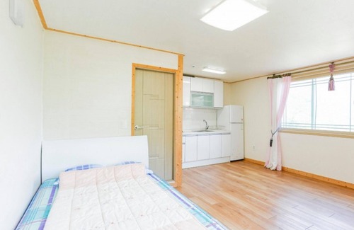 Jecheon Casa | Jecheon Haereul Pumeun Dal Pension