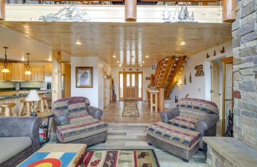 Indian Mountain Casa | Jefferson Cabin with Fire Pit and Sauna Near Hiking!