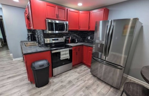 Jeffersonville Casa | Jeffersonville Oasis, Pet Friendly, Free Parking!nn