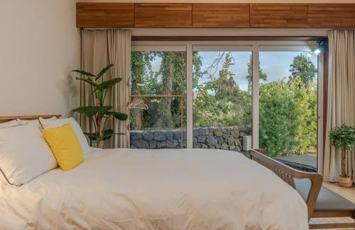 Andeok Casa | Jeju Cheongsu-ri Haru Private Pension