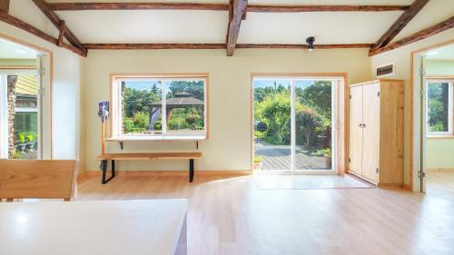 Namwon Casa | Jeju doldamhankil pension