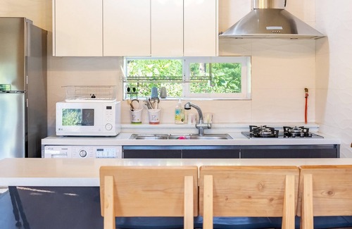 Namwon Casa | Jeju Doldamhankil Pension