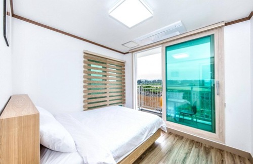 Hallim Casa | Jeju Hyeopjae Haeohreum Pension