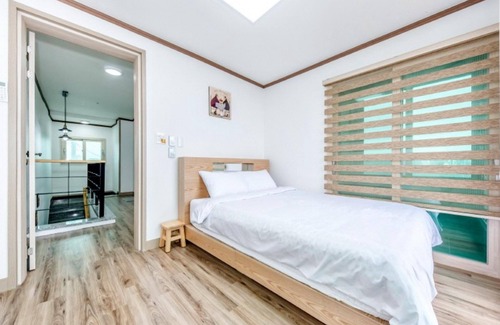 Hallim Casa | Jeju Hyeopjae Haeohreum Pension