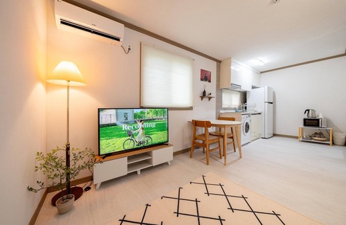 Andeok Casa | Jeju Joyhouse