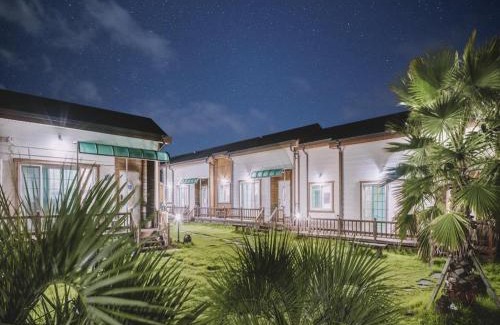 Namwon Casa | Jeju Kkumkkuneun Jeju Pension