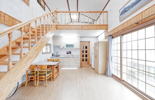 Namwon Casa | Jeju Kkumkkuneun Jeju Pension