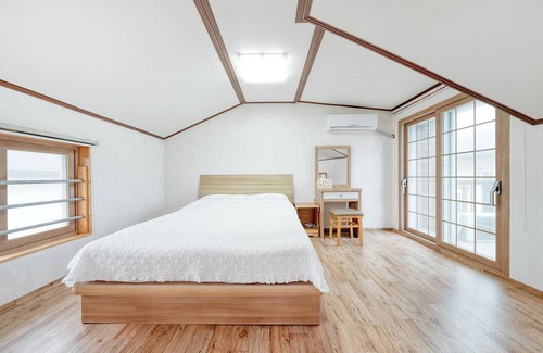 Namwon Casa | Jeju Kkumkkuneun Jeju Pension