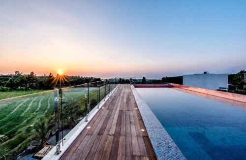 Aewol Casa | Jeju Mia Private Pool Villa large outdoor warm pool