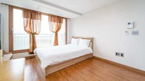 Jocheon Casa | jeju ondamhouse pension