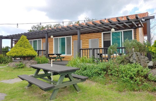 Hallim Casa | Jeju Oreum Pension