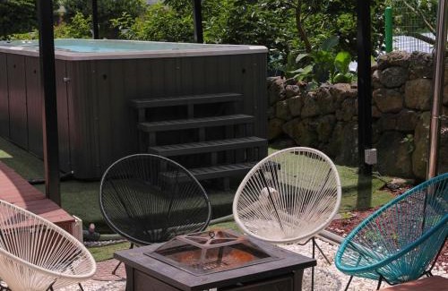 Jocheon Casa | Jeju Sky Castle Pool Villa