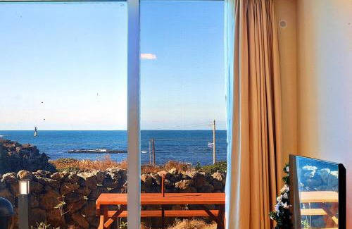 Hallim Villa | Jeju Sorang in Farms Village