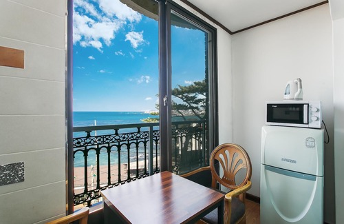 Aewol Casa | Jeju View Of Sea Pension