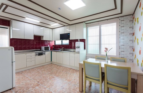 Jocheon Casa | Jeju Wayo Pension