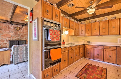 Jemez Springs Casa | Cabina única con vistas al monte-Pasos al río Jemez.