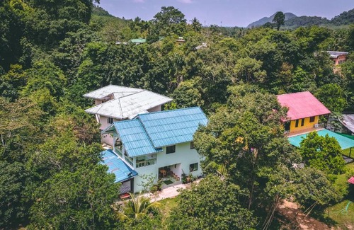 Ko Chang Casa | JENI Homestay โฮมสเตย์หลังใหญ่ปิ้งย่างได้