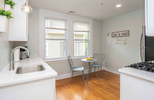 College Hill Apartamento | Jennifer's College Hill Escape, Walk to Brown University