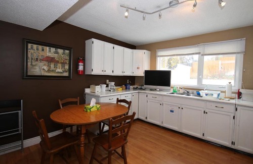 Yellowknife Cama Y Desayuno | Jenny's B&B