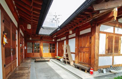 Jeonju Casa | Jeonju Hanok village Deoksugung