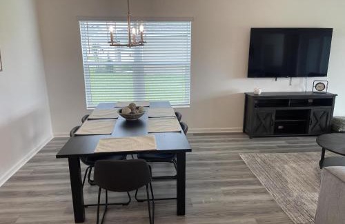 Wildwood Casa | Jeremy St, In Lake Denham - Villagepeople